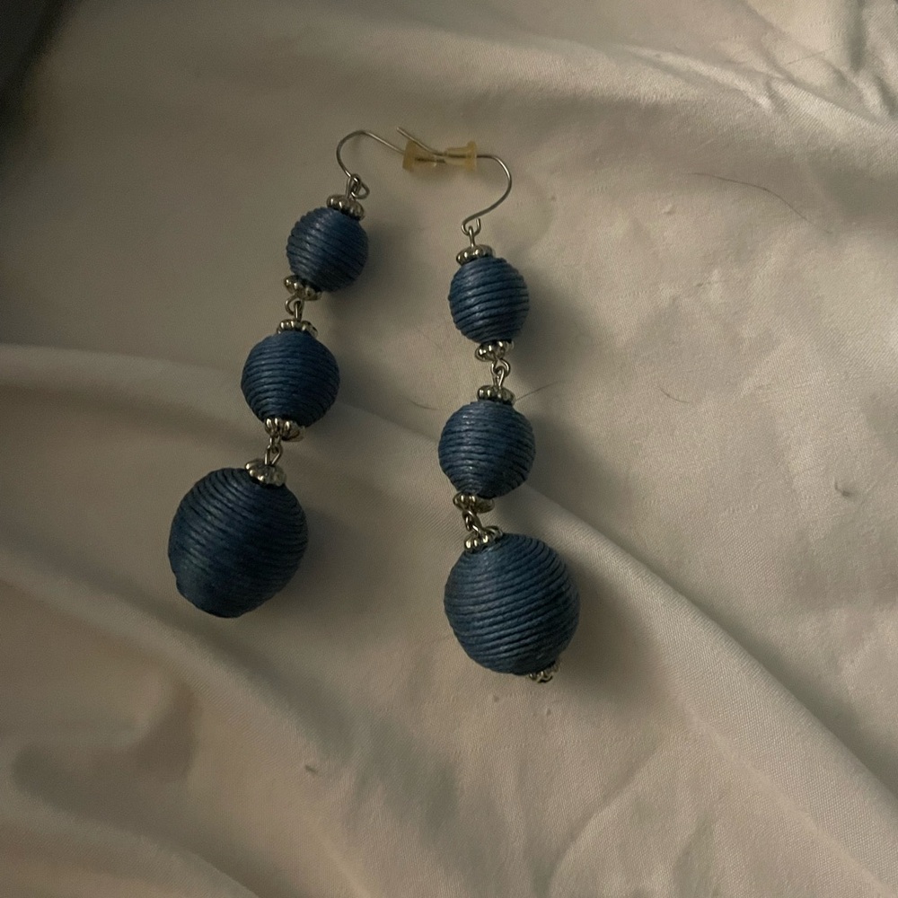 Elegant Blue and silver Beaded Earrings